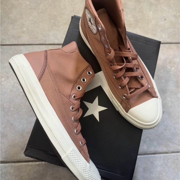 Converse Chuck Taylor 8.5 US Mens - Picture 2 of 4